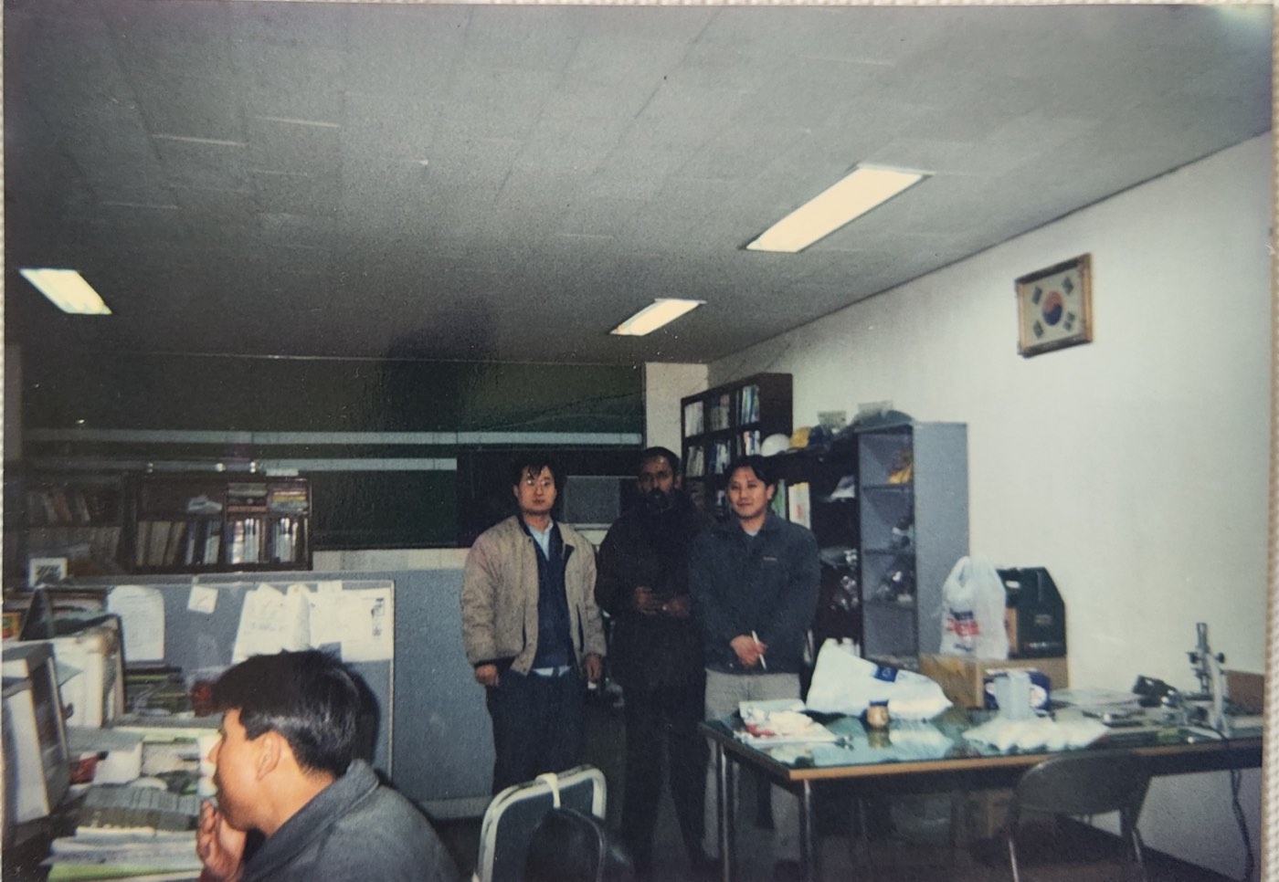 Technical visit, Korean visitor in office with Sri Lankan hosts